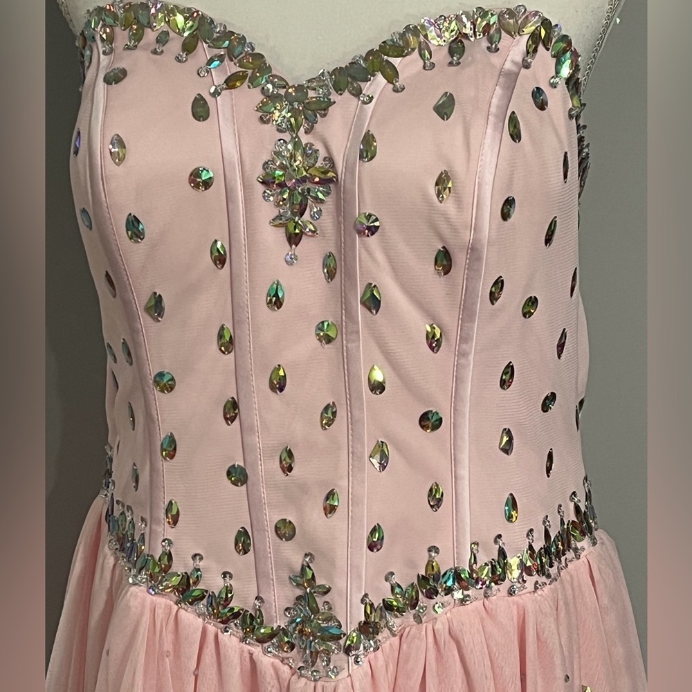 Elegant Pink Strapless Dress - Picture 9 of 9